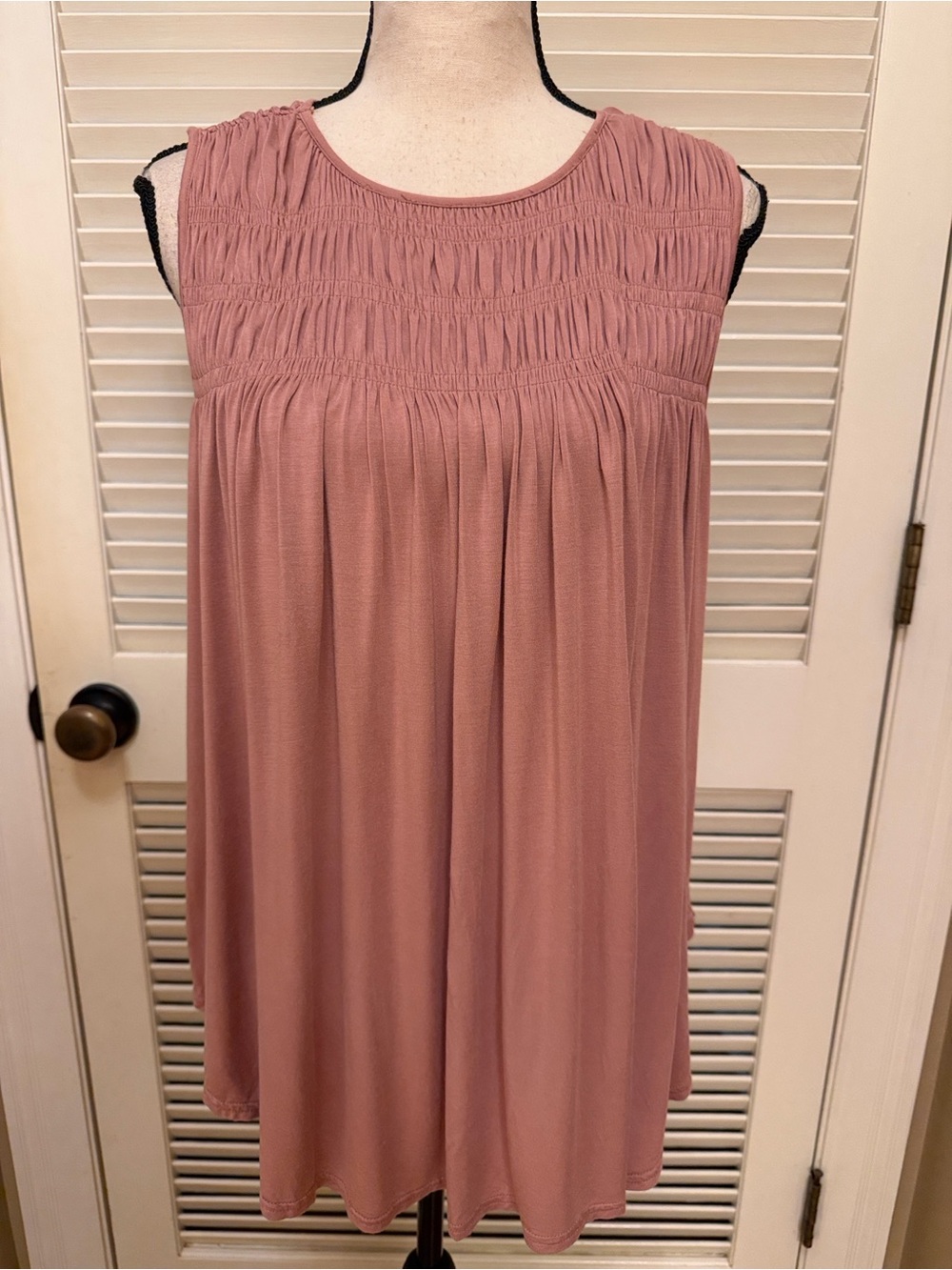 Allie Rose Sleeveless Smocked Yoke Swing Tank - Dusty Rose, Size Small, EUC
